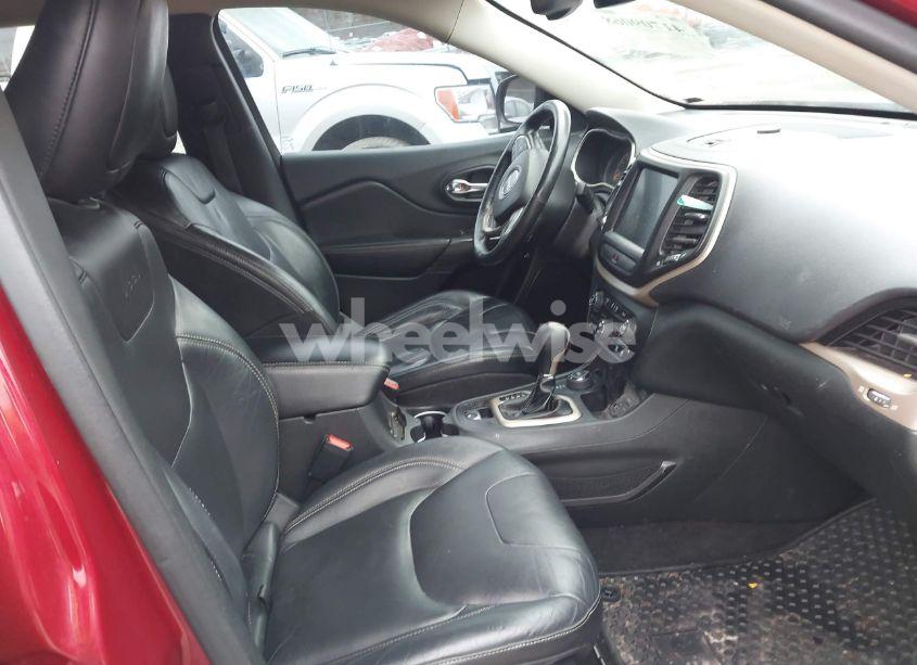 Photo 5 of 2015 Jeep Cherokee LATITUDE (VIN 1C4PJMCS6FW594812)