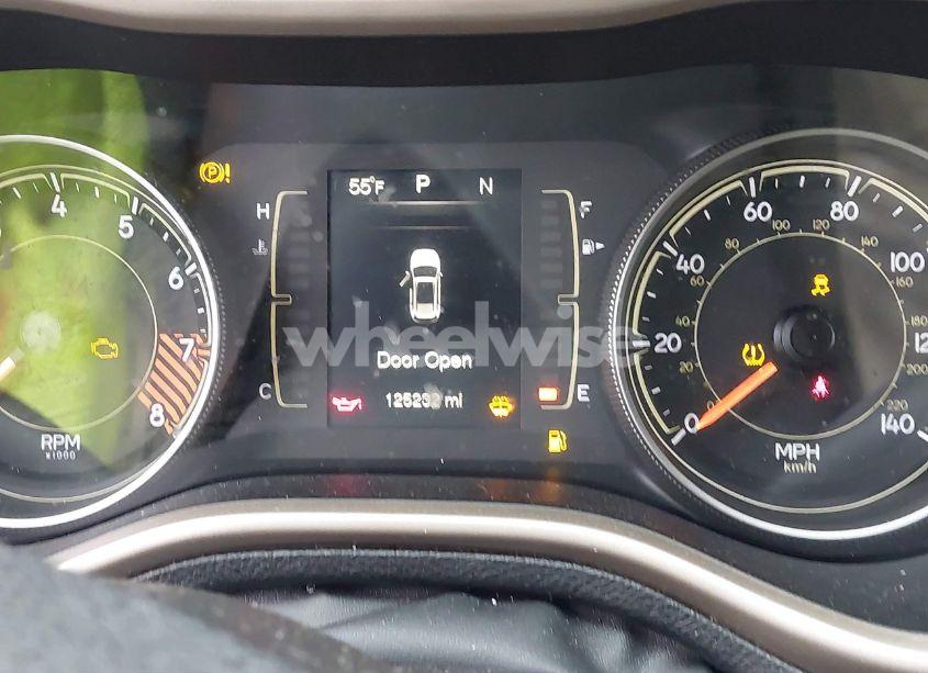 Photo 7 of 2015 Jeep Cherokee LATITUDE (VIN 1C4PJMCS6FW594812)