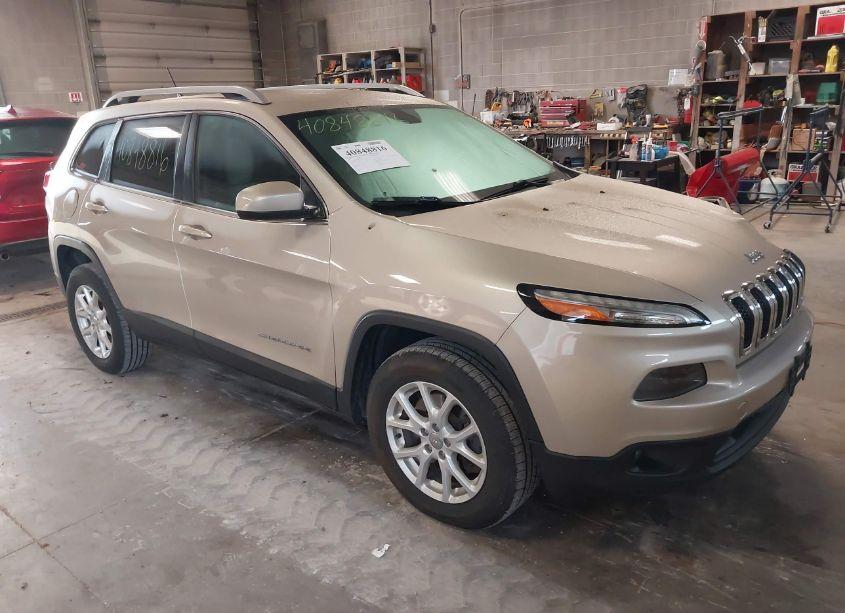 2015 Jeep Cherokee LATITUDE (VIN 1C4PJMCS6FW600110) main photo