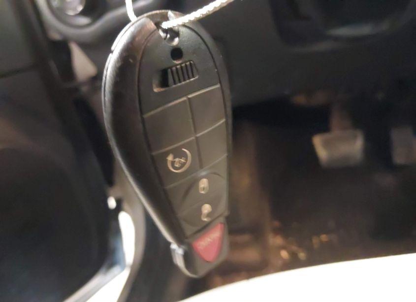 Photo 11 of 2015 Jeep Cherokee LATITUDE (VIN 1C4PJMCS6FW600110)