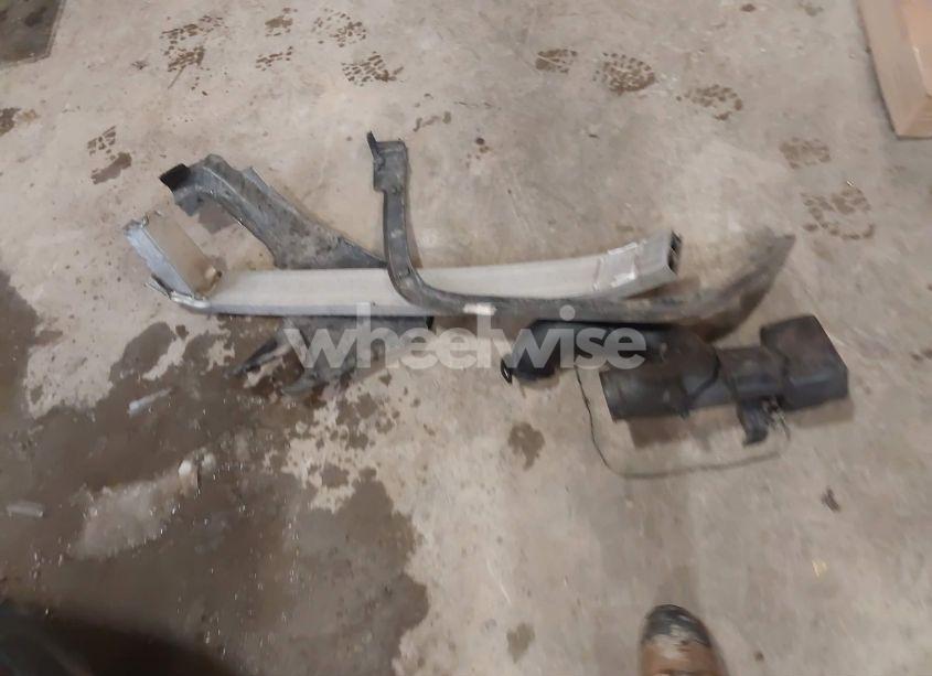 Photo 12 of 2015 Jeep Cherokee LATITUDE (VIN 1C4PJMCS6FW676622)