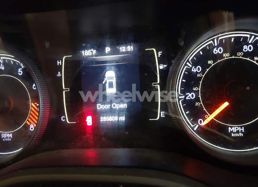 Photo 7 of 2015 Jeep Cherokee LATITUDE (VIN 1C4PJMCS6FW676622)