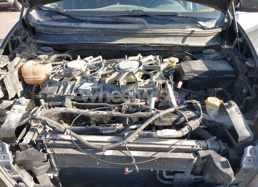 Photo 10 of 2015 Jeep Cherokee LATITUDE (VIN 1C4PJMCS6FW750363)