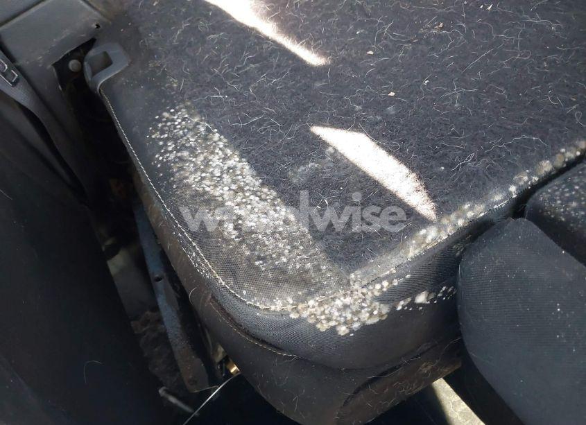 Photo 6 of 2015 Jeep Cherokee LATITUDE (VIN 1C4PJMCS6FW750363)