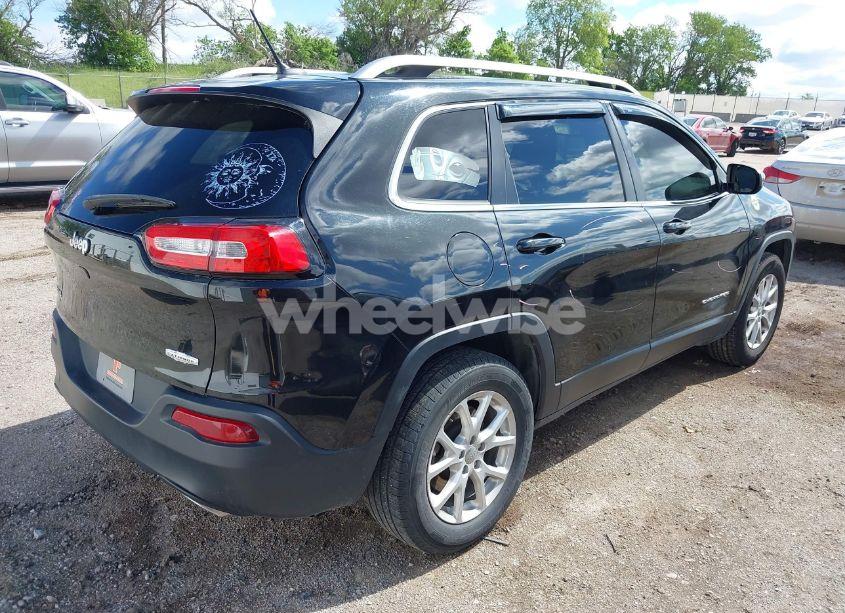 Photo 4 of 2015 Jeep Cherokee LATITUDE (VIN 1C4PJMCS6FW794850)