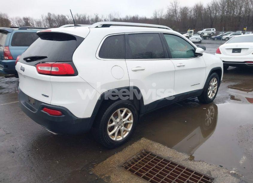 Photo 4 of 2016 Jeep Cherokee LATITUDE (VIN 1C4PJMCS6GW105892)
