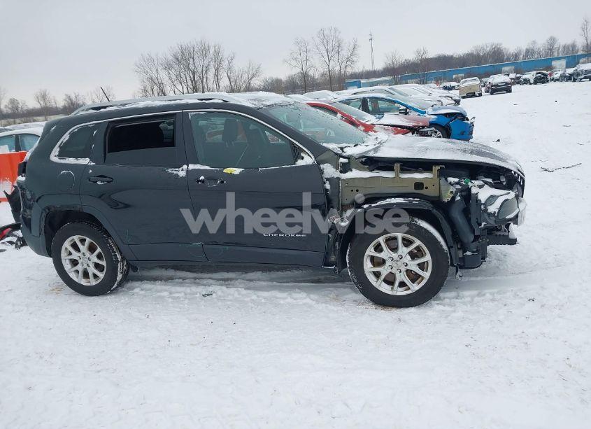 Photo 14 of 2016 Jeep Cherokee LATITUDE (VIN 1C4PJMCS6GW193407)