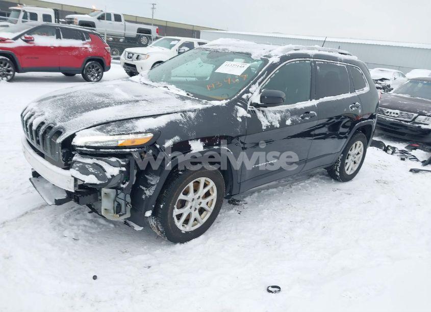 Photo 2 of 2016 Jeep Cherokee LATITUDE (VIN 1C4PJMCS6GW193407)
