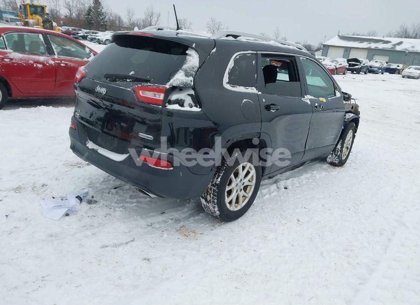 Photo 4 of 2016 Jeep Cherokee LATITUDE (VIN 1C4PJMCS6GW193407)