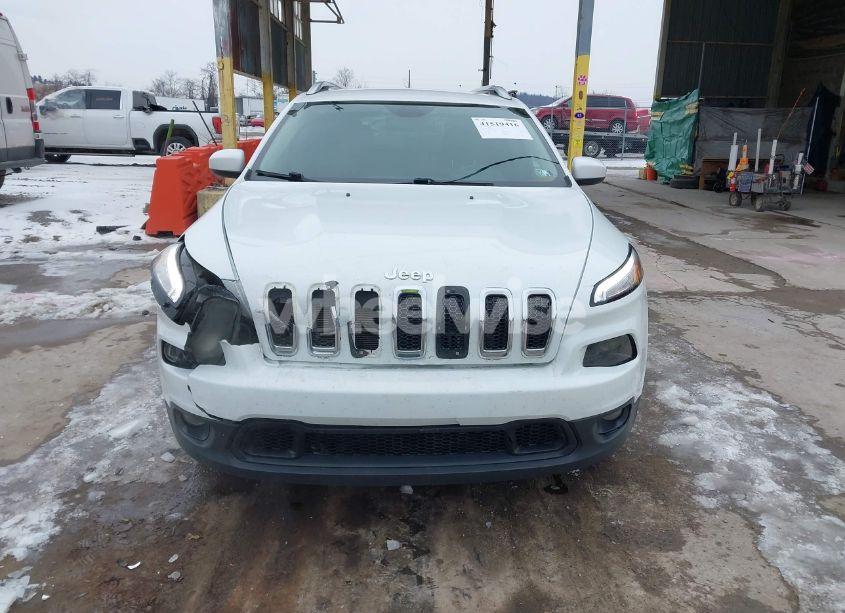 Photo 12 of 2016 Jeep Cherokee LATITUDE (VIN 1C4PJMCS6GW227801)