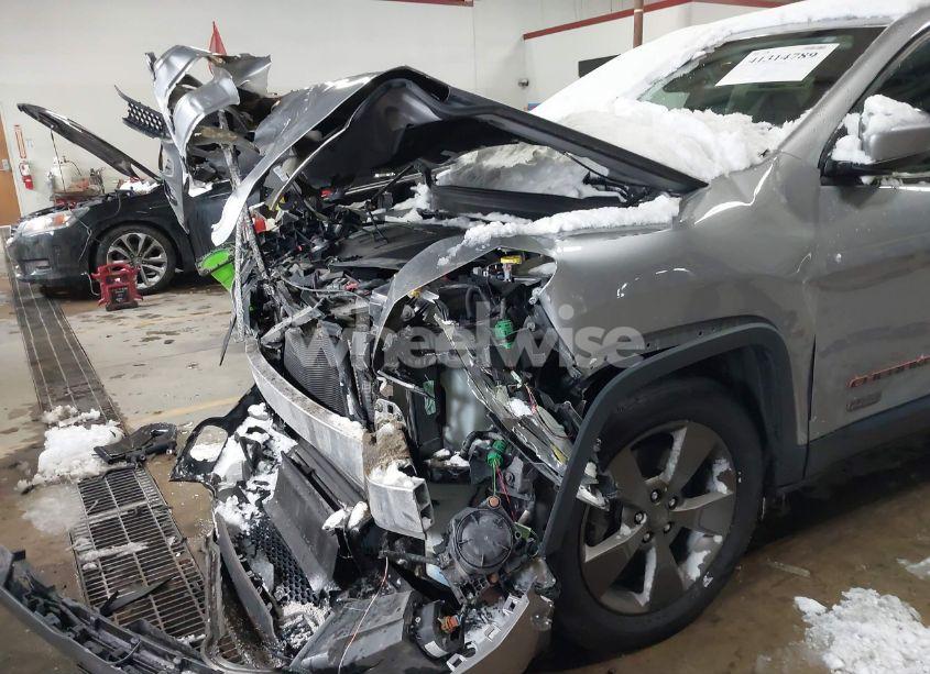 Photo 21 of 2016 Jeep Cherokee 75TH ANNIVERSARY (VIN 1C4PJMCS6GW321256)