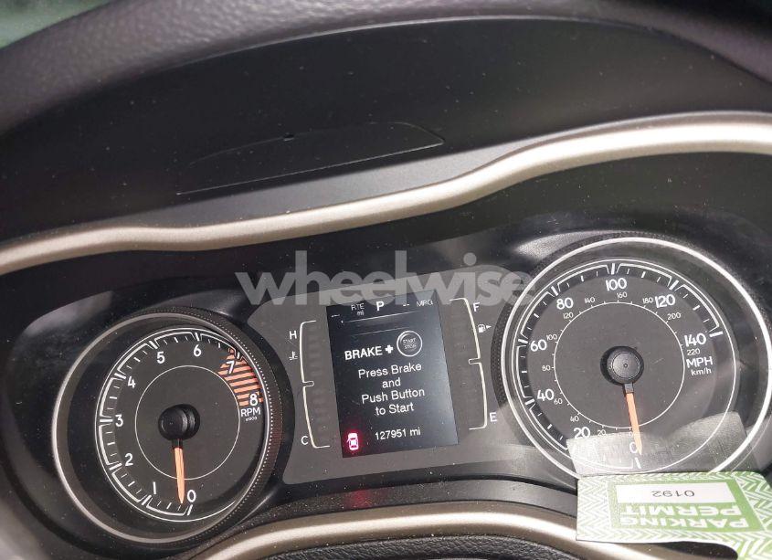 Photo 7 of 2016 Jeep Cherokee 75TH ANNIVERSARY (VIN 1C4PJMCS6GW321256)