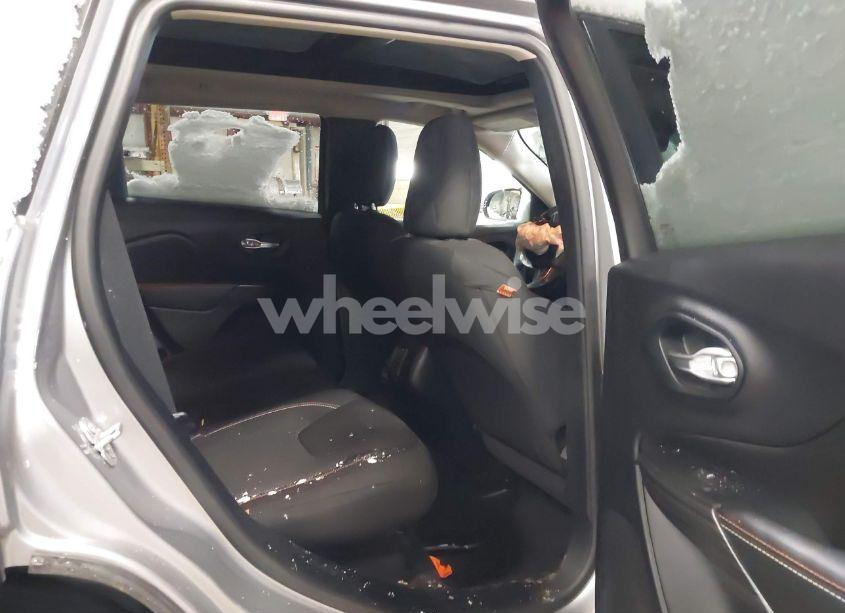 Photo 8 of 2016 Jeep Cherokee 75TH ANNIVERSARY (VIN 1C4PJMCS6GW321256)