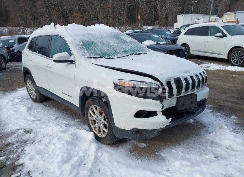 2016 Jeep Cherokee LATITUDE (VIN 1C4PJMCS6GW334864) main photo