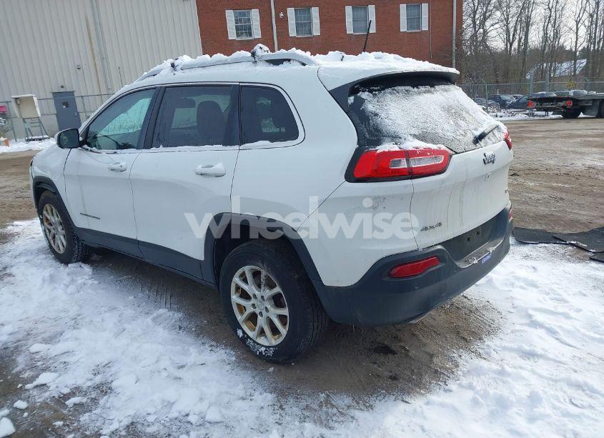 Photo 3 of 2016 Jeep Cherokee LATITUDE (VIN 1C4PJMCS6GW334864)