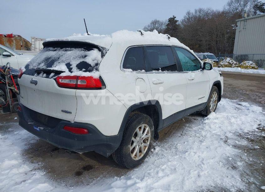 Photo 4 of 2016 Jeep Cherokee LATITUDE (VIN 1C4PJMCS6GW334864)