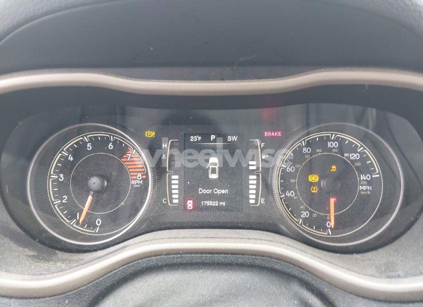 Photo 7 of 2016 Jeep Cherokee LATITUDE (VIN 1C4PJMCS6GW334864)