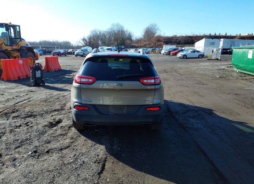 Photo 16 of 2017 Jeep Cherokee LATITUDE 4X4 (VIN 1C4PJMCS6HW509910)