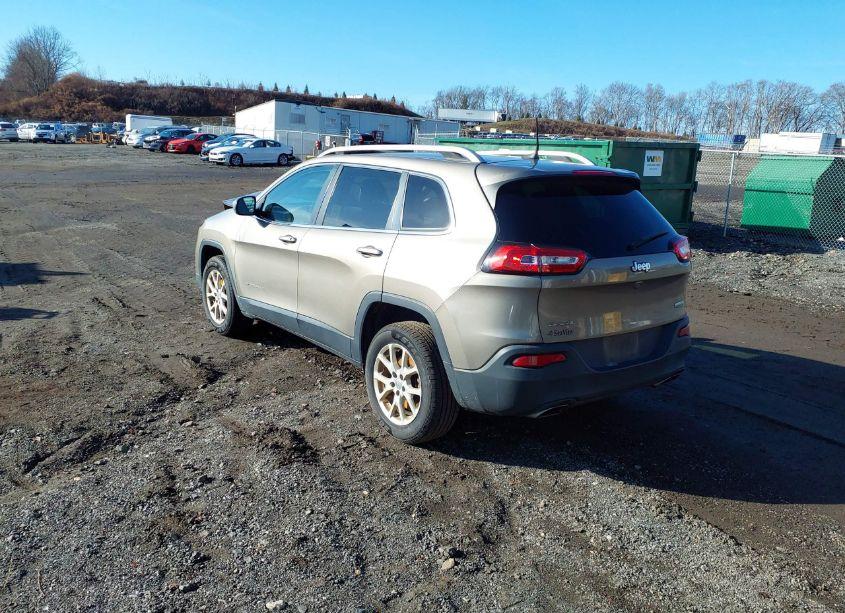 Photo 3 of 2017 Jeep Cherokee LATITUDE 4X4 (VIN 1C4PJMCS6HW509910)