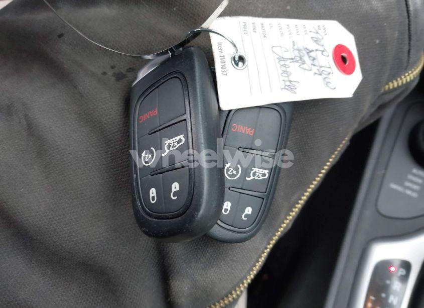 Photo 11 of 2017 Jeep Cherokee LATITUDE 4X4 (VIN 1C4PJMCS6HW599754)