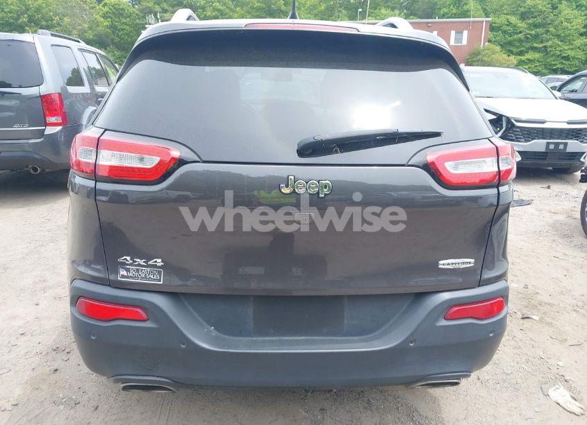Photo 16 of 2017 Jeep Cherokee LATITUDE 4X4 (VIN 1C4PJMCS6HW649441)