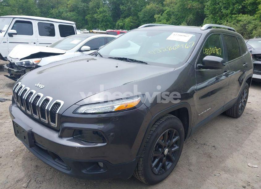 Photo 2 of 2017 Jeep Cherokee LATITUDE 4X4 (VIN 1C4PJMCS6HW649441)