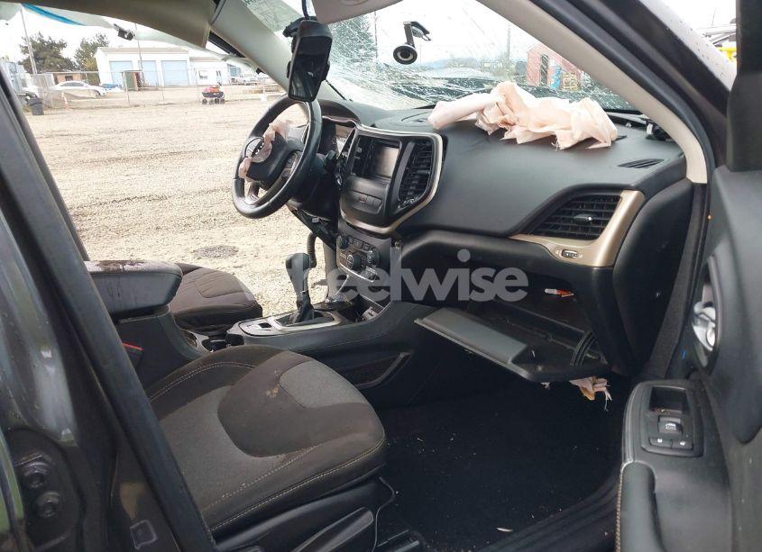 Photo 5 of 2014 Jeep Cherokee LATITUDE (VIN 1C4PJMCS7EW150787)