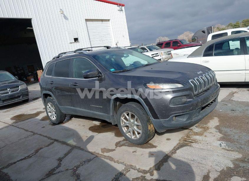 Photo 13 of 2014 Jeep Cherokee LATITUDE (VIN 1C4PJMCS7EW211264)