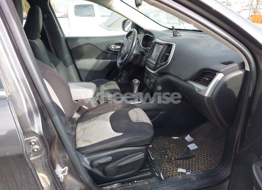 Photo 5 of 2014 Jeep Cherokee LATITUDE (VIN 1C4PJMCS7EW211264)