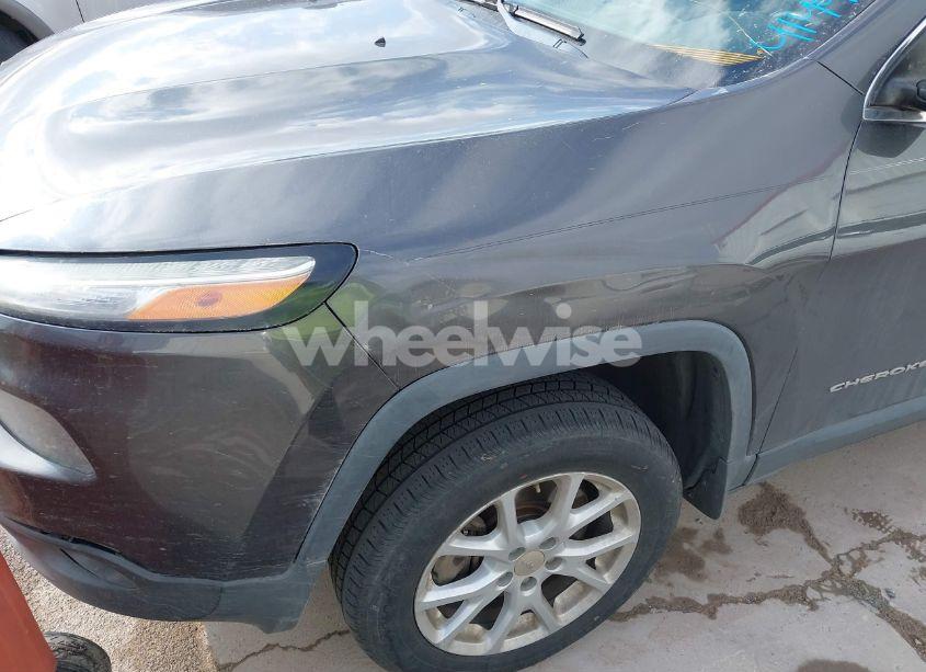 Photo 6 of 2014 Jeep Cherokee LATITUDE (VIN 1C4PJMCS7EW211264)