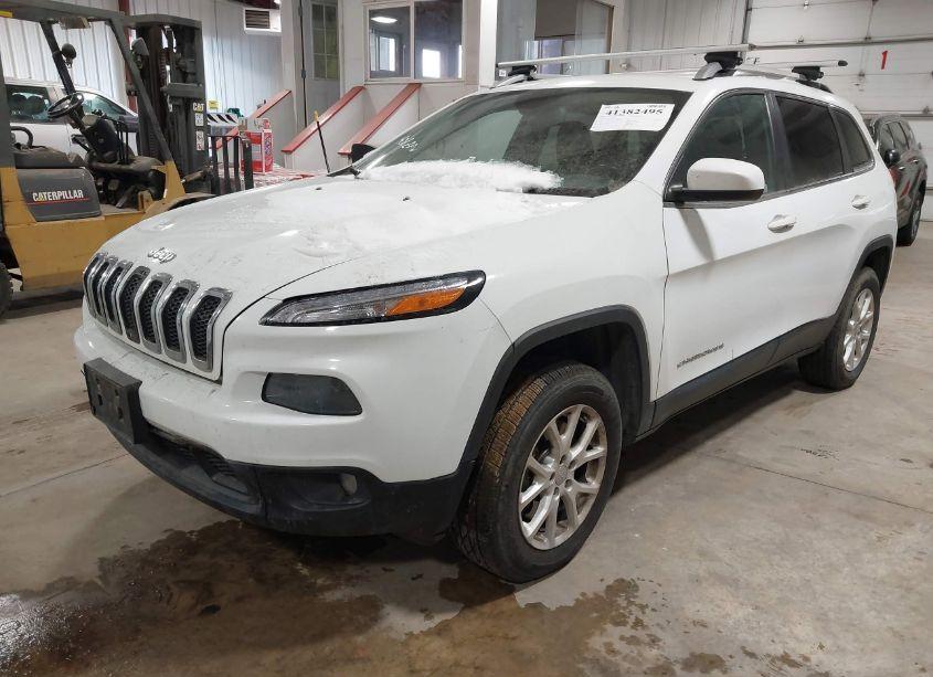 Photo 2 of 2014 Jeep Cherokee LATITUDE (VIN 1C4PJMCS7EW273490)