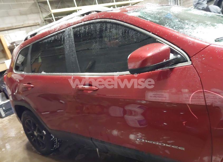 Photo 13 of 2015 Jeep Cherokee LATITUDE (VIN 1C4PJMCS7FW534876)