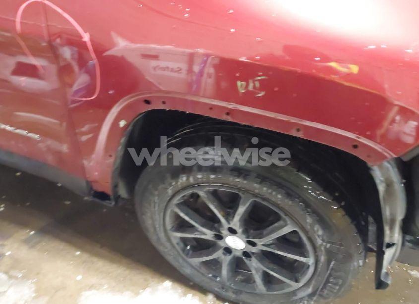 Photo 18 of 2015 Jeep Cherokee LATITUDE (VIN 1C4PJMCS7FW534876)