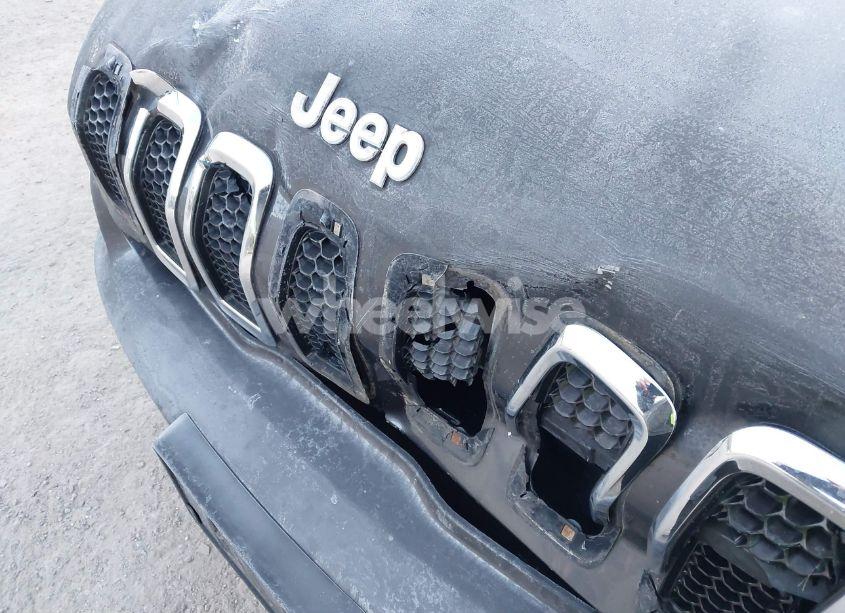 Photo 10 of 2015 Jeep Cherokee LATITUDE (VIN 1C4PJMCS7FW541214)