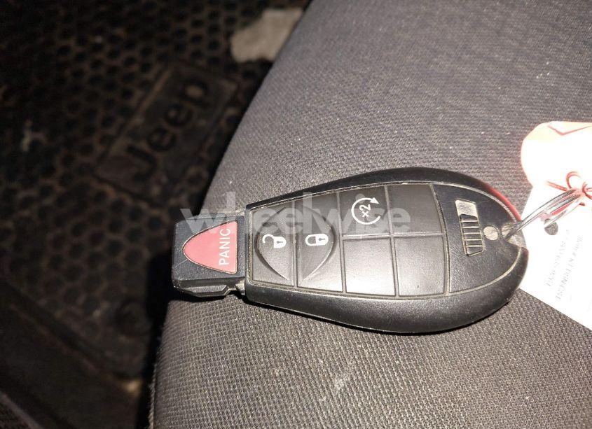 Photo 11 of 2015 Jeep Cherokee LATITUDE (VIN 1C4PJMCS7FW541214)