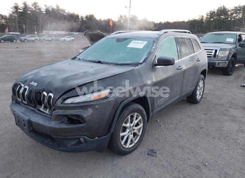 Photo 2 of 2015 Jeep Cherokee LATITUDE (VIN 1C4PJMCS7FW541214)