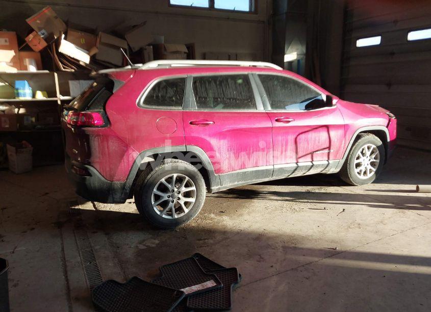 Photo 4 of 2015 Jeep Cherokee LATITUDE (VIN 1C4PJMCS7FW559681)