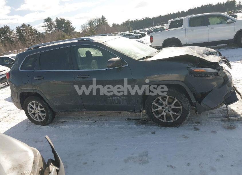 Photo 13 of 2015 Jeep Cherokee LATITUDE (VIN 1C4PJMCS7FW664897)