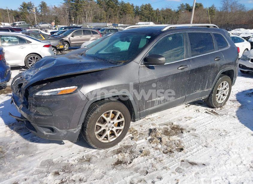 Photo 2 of 2015 Jeep Cherokee LATITUDE (VIN 1C4PJMCS7FW664897)