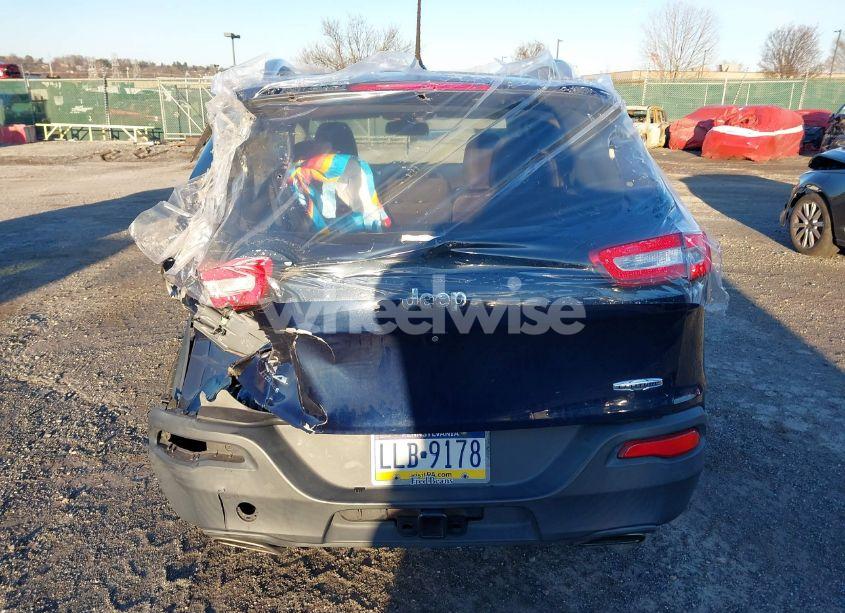 Photo 16 of 2015 Jeep Cherokee LATITUDE (VIN 1C4PJMCS7FW725505)