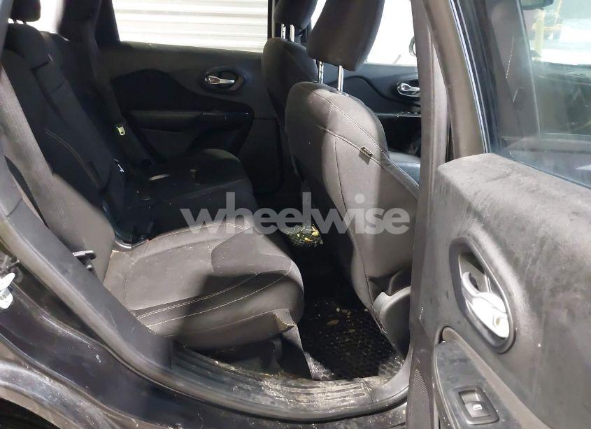 Photo 8 of 2015 Jeep Cherokee LATITUDE ALTITUDE (VIN 1C4PJMCS7FW727626)