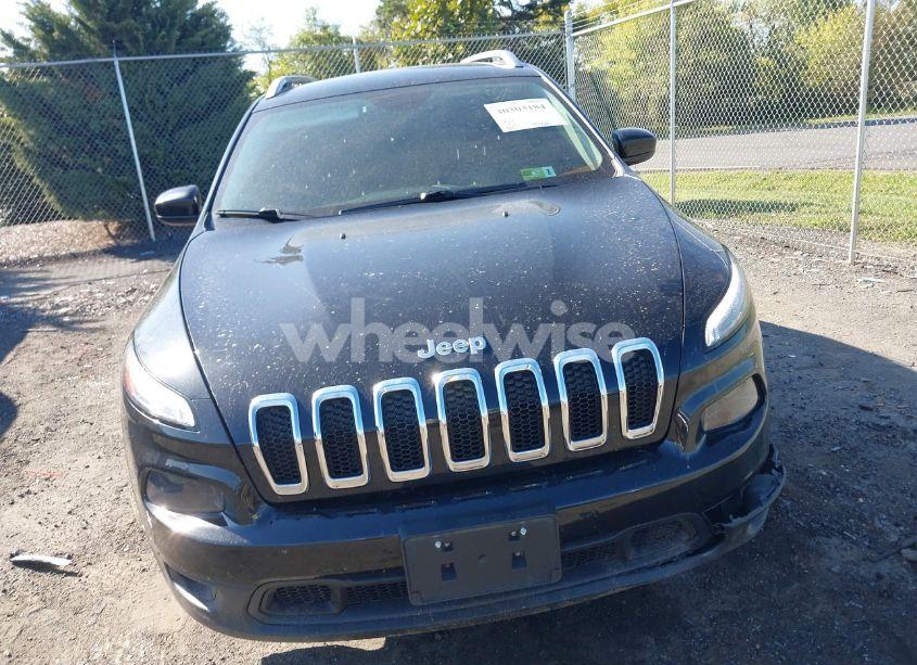 Photo 12 of 2015 Jeep Cherokee LATITUDE (VIN 1C4PJMCS7FW745348)