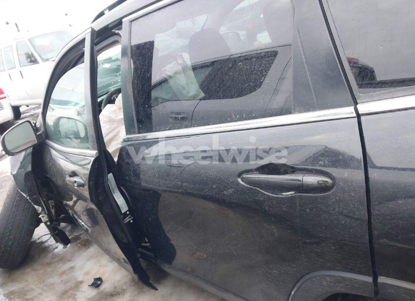 Photo 13 of 2015 Jeep Cherokee LATITUDE (VIN 1C4PJMCS7FW795294)