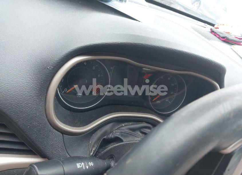 Photo 7 of 2015 Jeep Cherokee LATITUDE (VIN 1C4PJMCS7FW795294)