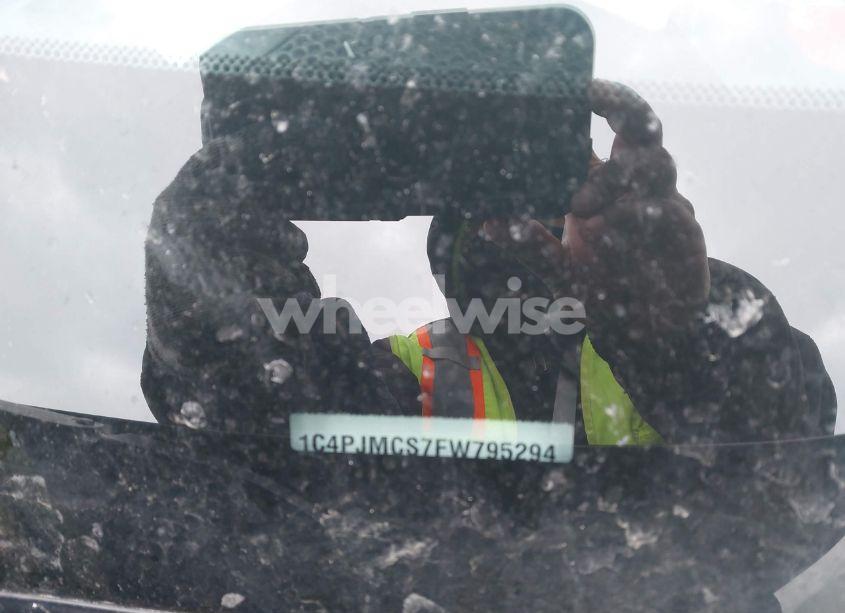 Photo 9 of 2015 Jeep Cherokee LATITUDE (VIN 1C4PJMCS7FW795294)