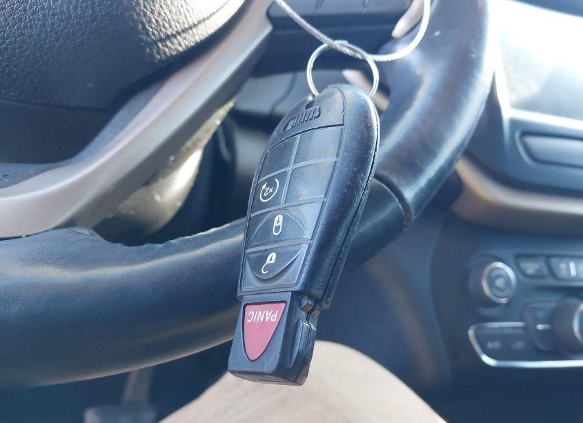 Photo 11 of 2016 Jeep Cherokee ALTITUDE (VIN 1C4PJMCS7GW114701)