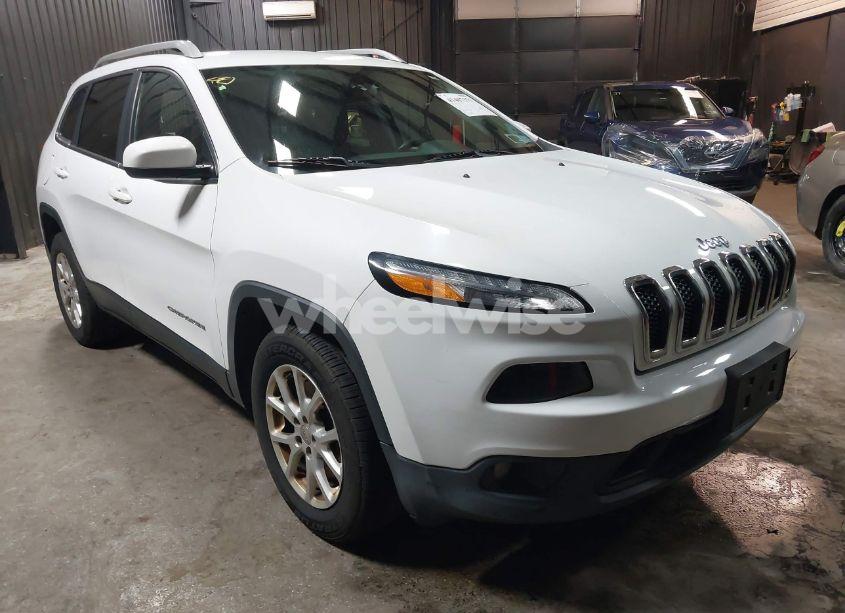 2016 Jeep Cherokee LATITUDE (VIN 1C4PJMCS7GW133779) main photo