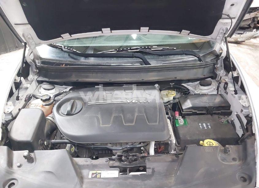 Photo 10 of 2016 Jeep Cherokee LATITUDE (VIN 1C4PJMCS7GW133779)