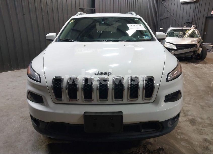 Photo 12 of 2016 Jeep Cherokee LATITUDE (VIN 1C4PJMCS7GW133779)