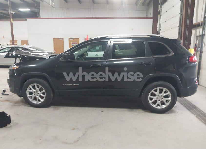 Photo 14 of 2016 Jeep Cherokee NORTH (VIN 1C4PJMCS7GW213051)